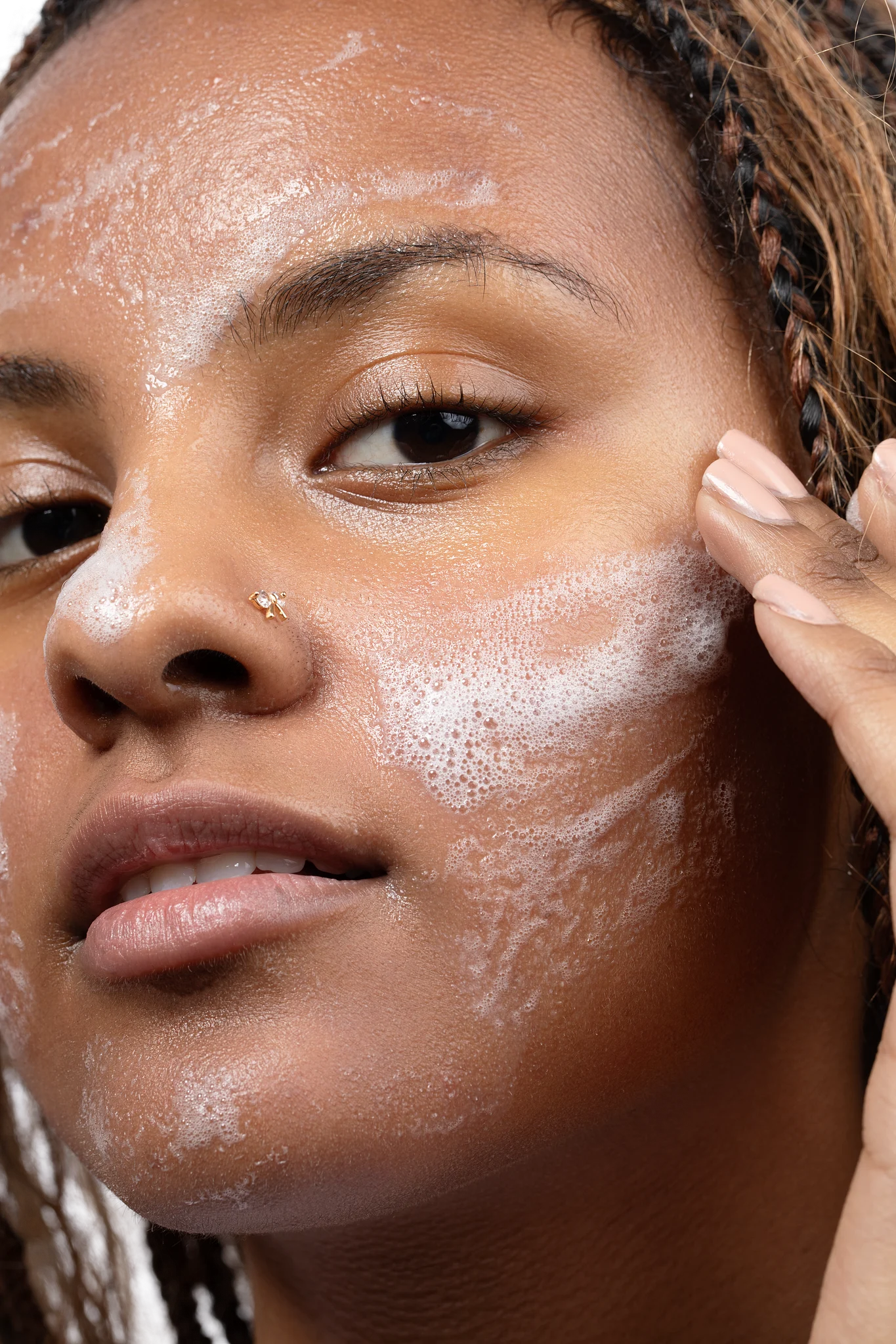 9 TIPS FOR KEEPING SKIN HEALTHY